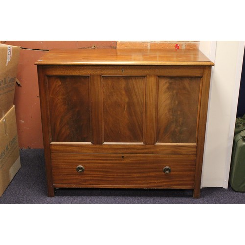 372 - A Mahogany panelled lift top coffer with large single drawer, Measuring 40 inches across x 36 inches... 