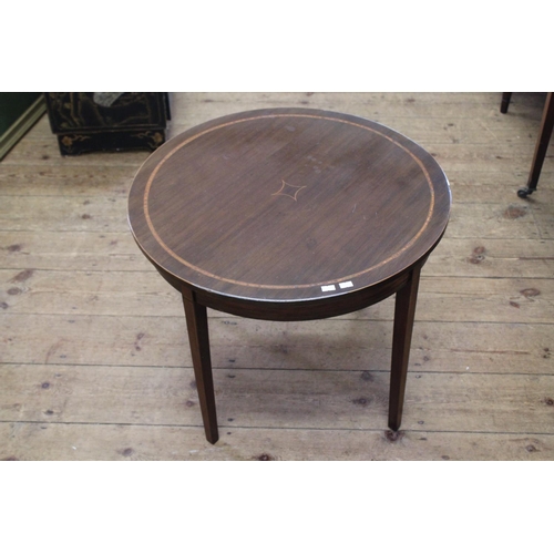 387 - An Edwardian Circular Top Coffee Table with inlay. Measuring 61cm Wide x 49cm High.