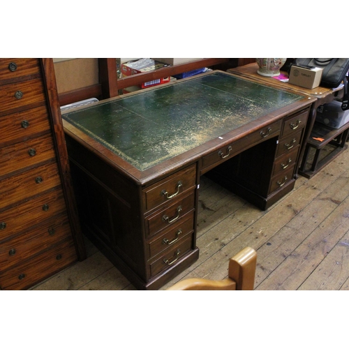 442 - A Late Victorian Design Pedestal Desk fitted 4 Drawers, Single Central Drawer, Moroccan & gilt toole... 