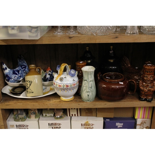 539 - An Italian Olive Oil Jar and a 1950's China Brown Bess Tea Pot, etc.