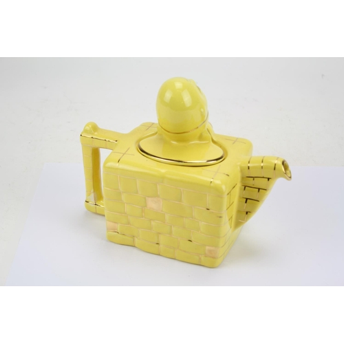 562 - A Scarce 1930's Yellow Glazed 