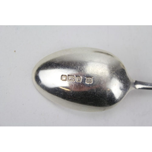 22 - A Collection of 10 Silver Spoons. Weighing: 121g.