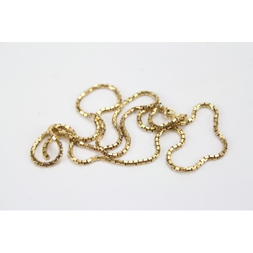 73 - A 9ct Gold Box Chain. Measuring: 19 inches Long. Weighing: 8.4 grams.