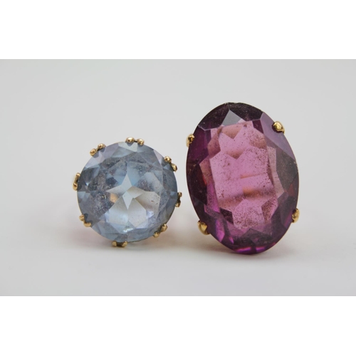 72 - Two 9 carat Gold Dress Rings set with large coloured stones.