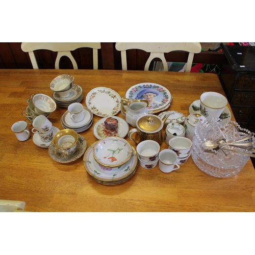 503 - A Hammersley Coaching breakfast cup and saucer, Paris style cup and saucer, Hudson-Davies china, etc... 