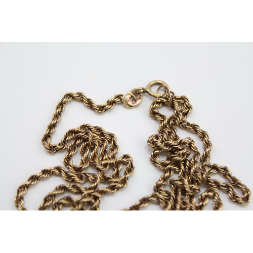 77 - A 9ct Gold Chain. Weighing: 2.7 grams.