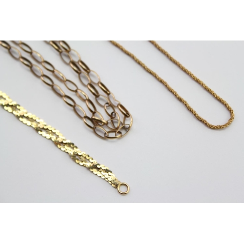 204 - Two 9 carat Gold chains, along a 9ct Gold bracelet. Weight approximately 15.5g.