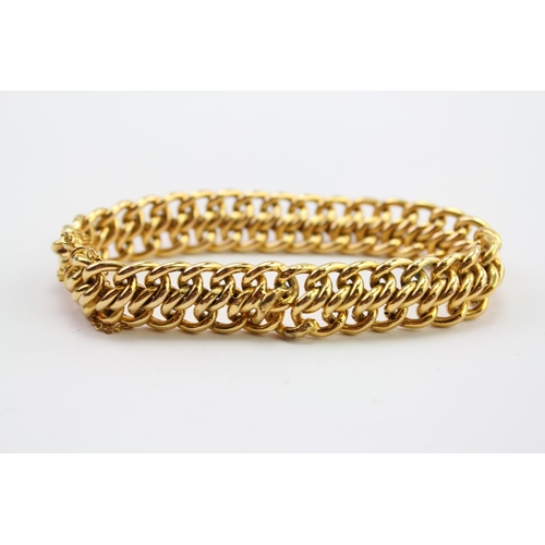 224 - A Ladies 18ct Gold Twisted Link Bracelet. Damage to the bracelet. Weighing approximately 29 grams.