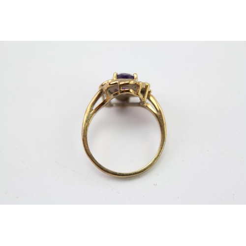 213 - A 9ct Gold Amethyst and Diamond ring, 6 diamonds in total. Weighing Approximately 3.7g. Size approxi... 