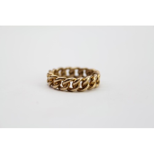 167 - A Ladies 9ct Gold Curb Ring. Weighing: 4 grams. Size: L.