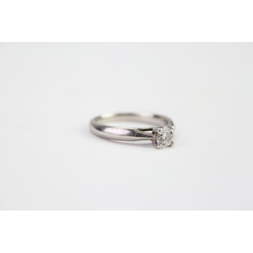 168 - A Ladies Single Stone Diamond Ring with a GIA Certificate, Unmarked White Metal. GIA Carat Weight is... 