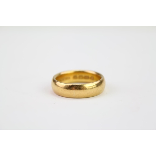 168A - A Ladies 22ct Gold Wedding Ring. Weighing: 9.9 grams. Size: m.