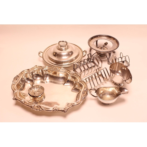 73 - A Silver Plated Muffin Dish with Cover on Burner, an Entre Dish Base, Silver Plated Sauce Boats, Toa... 