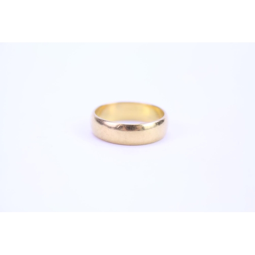 89 - A 22ct Gold Wedding Ring. Weighing: 4.7 grams. Size: K.