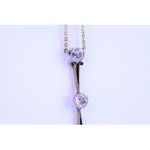 146 - An 18ct yellow & white Gold necklace, set with 3 old cut Diamonds. Diamond is descending order appro... 