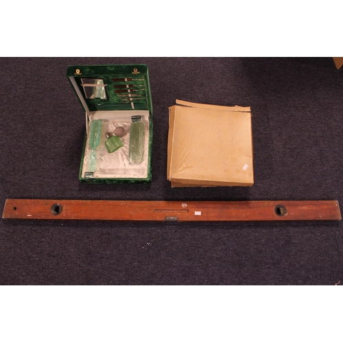 554 - A Mahogany & Brass mounted Spirit Level along with an Art Deco Dressing Table Set.