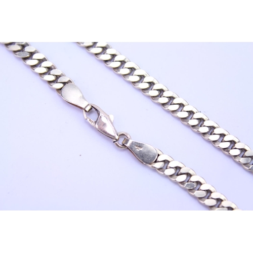 168 - A Ladies 9ct Gold Curb Link Chain. Weighing: 16.7Grams.