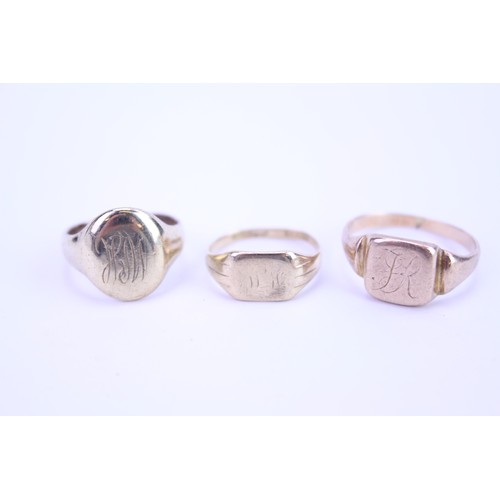 173 - 3 x 9ct Gold Signet Rings. Weighing: 11.4 grams.