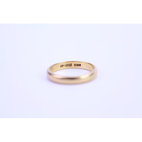 178 - A 22ct Gold Wedding Ring. Weighing: 3.8 grams. Size: N.