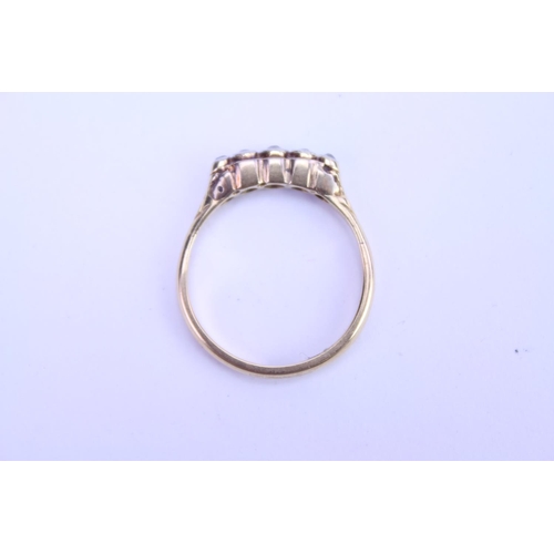 181 - A Ladies 15ct Gold 5 Stone Diamond Ring. Weighing: 3 Grams. Size: P.