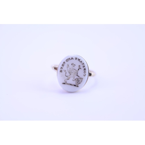 160 - A 9ct Gold Intaglio Set Ring. Size: approx O. Total weight: approx 2.7 grams.