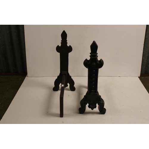 425 - A Pair of American design (English Made) Cast Iron Fire Dogs, No: 972336.