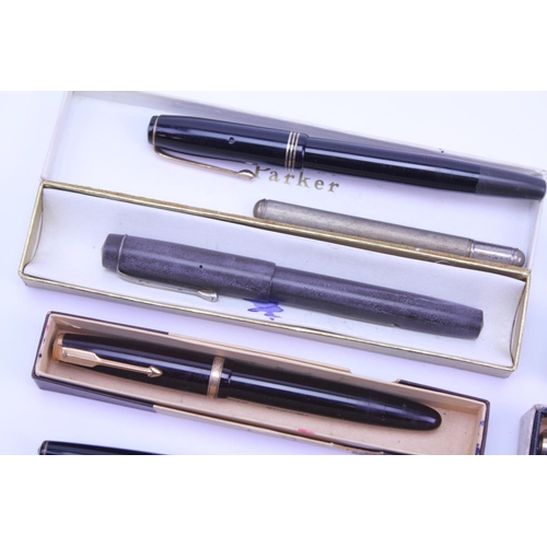 331 - A Collection of Pens to include Mabie Todd & Company, New York Pen, Parker Pens to include 14ct Gold... 