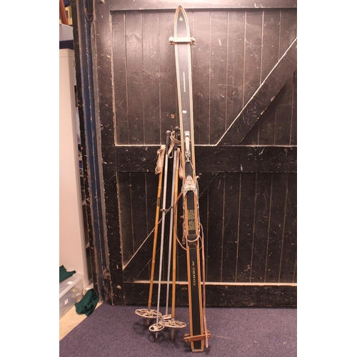A Pair of 1960s Kneissl Combi.W Austrian Grand Prix Ski's with Clamps with  Metal Fittings along with