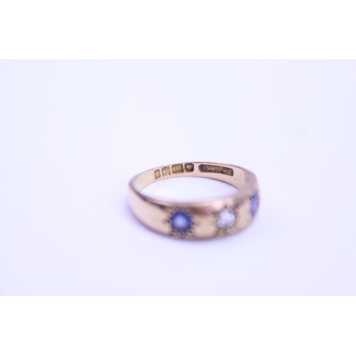 211 - A Ladies 18ct Gold Diamond & Sapphire Dress Ring mounted with an Old Cut Diamond. Weighing: 4.7 gram... 