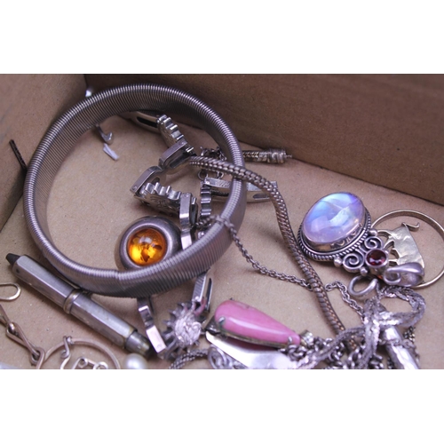 144 - A quantity of Silver jewellery to include necklaces, cameos, pendants, etc.