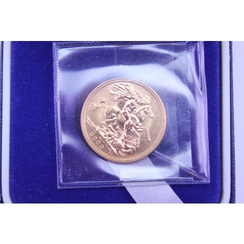 357 - A year 2000 Gold Full Sovereign Elizabeth II in presentation box.