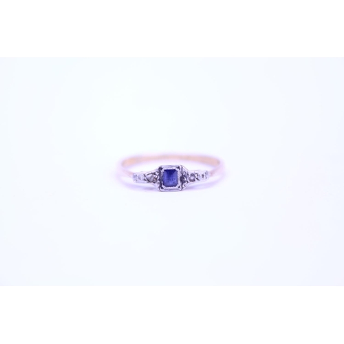 115 - A Ladies 9ct Gold Sapphire & Diamond Chip Ring.