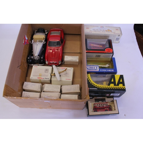 100 - A Collection of various Boxed & Unboxed Diecast models to include 2 Burago 1/18th Scale Models, EFE ... 