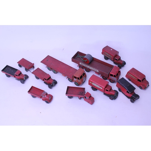 76 - A Collection of 12 x 1940s/1950s Dinky Toys to include 2 x Foden Lorry's, Royal Mail Van, 4 x 25 Ser... 