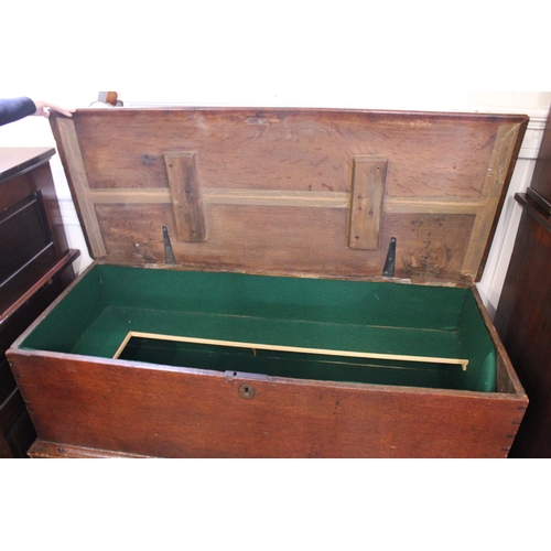 593 - A Late 18th Century Oak Double Planked Top Mule Chest fitted with Three Drawers. Measuring: 128cms a... 