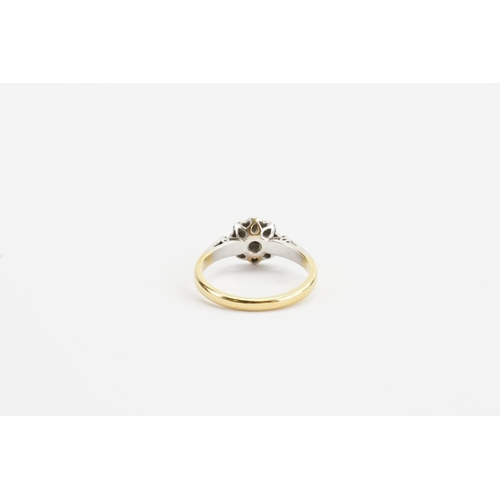 262D - An 18ct Gold H.S marked diamond ring, with platinum mount. Size approx N. Total weight 3.3g.