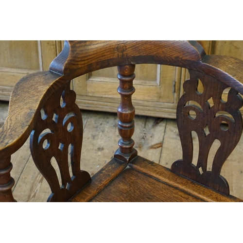 517 - A Georgian Oak & Elm Pierced Splat, Turned Column, Square Legged Corner Chair.