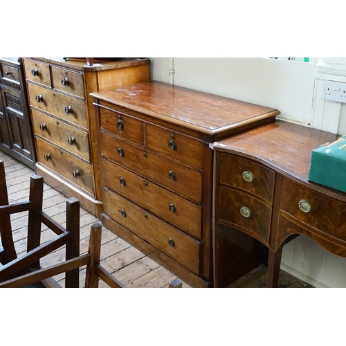 522 - A Victorian Mahogany Straight Front Chest of Two Short over Three Long Drawers & Column Sides. Measu... 