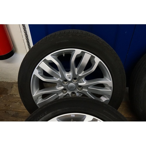 689 - A Set of 4 x 21inch (275/45/R21) Range Rover Sport Wheels & Tyres from a 2019 Range Rover Sport in E... 