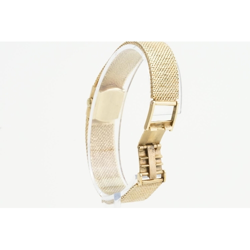 192 - An 9ct Gold Ladies 