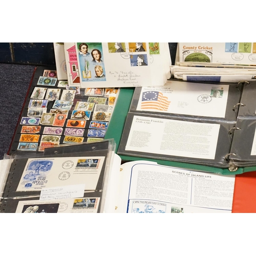 384 - Royal Wedding First Day Covers, the Thames Cover Album & a general collection of Stamp Albums. Needs... 