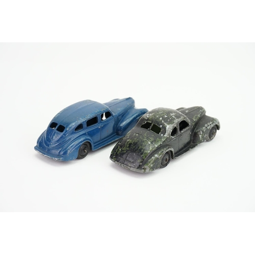 361 - A Pair of 1940s 39 series Dinky Cars to include 