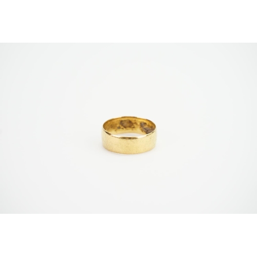 115 - A Ladies 22ct Gold Wedding Ring. Weighing: 3.2gms.