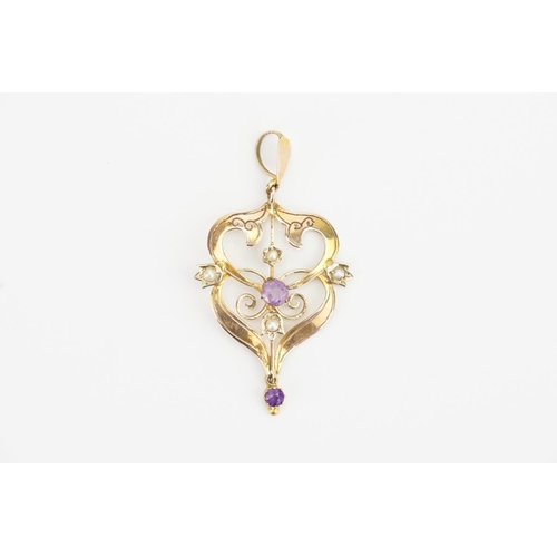 153 - A 9ct gold G & W marked Amethyst pendant, with two Amethyst (largest 0.2ct) and two pearls. 4.5cm le... 