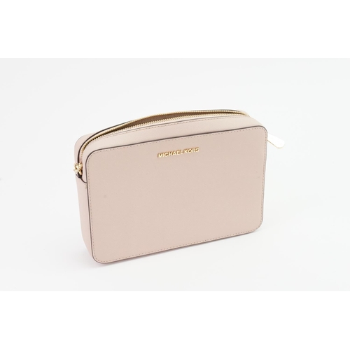 317 - A Michael Kors Jet Set Large Saffiano Leather Crossbody Bag. Measuring: 24cms x 17cms.