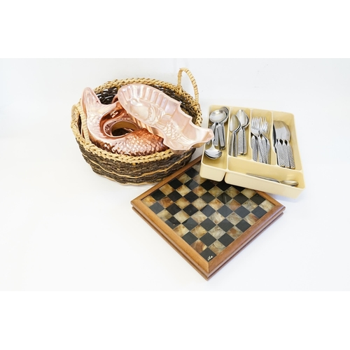 543 - A Small Marble topped Chess Set, 4 x Jelly Moulds, a Basket & some Stainless Steel Cutlery.