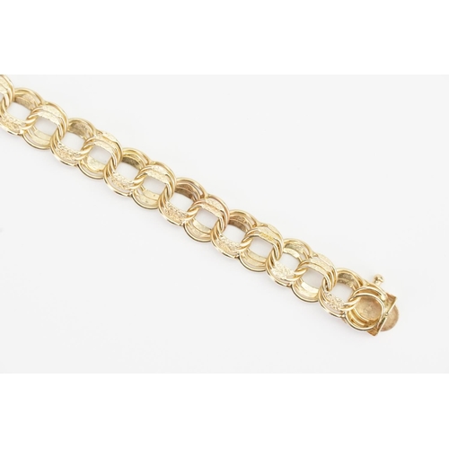 88 - A 14ct Gold Hoop Bracelet. Length approx: 19cms. Weight approx: 11.3 grams.