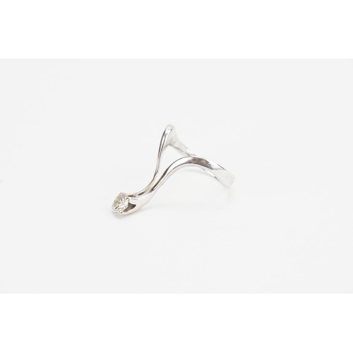 178 - A 14ct White Gold Wishbone Design Diamond Ring, Diamond Size approx: 0.38ct. Ring size: K. Weight: 2... 