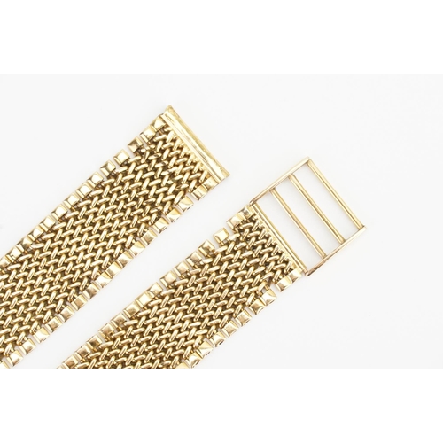 185 - An 18ct Gold Watch Strap in a Mesh Style. Made for a watch size: 17.2mm. Length: 16cms. Weight: 31 g... 