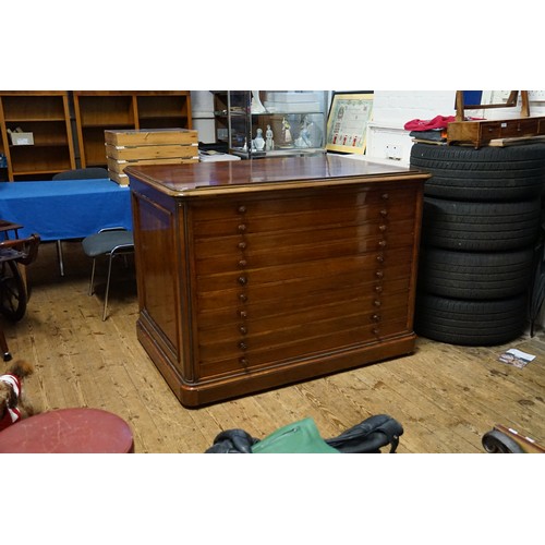 603 - A Mid Victorian Honduras Mahogany, Lift Top Map Chest, Fitted with 10 Drawers with Turned Knobs and ... 